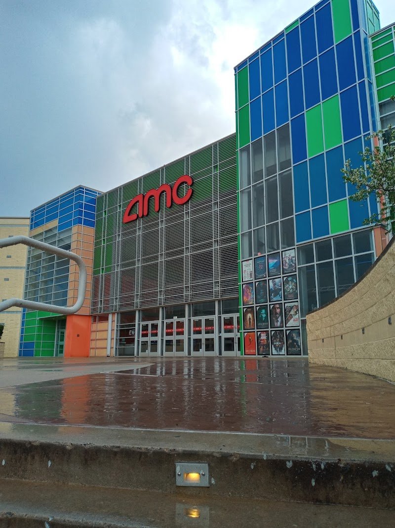 AMC Center Valley 16